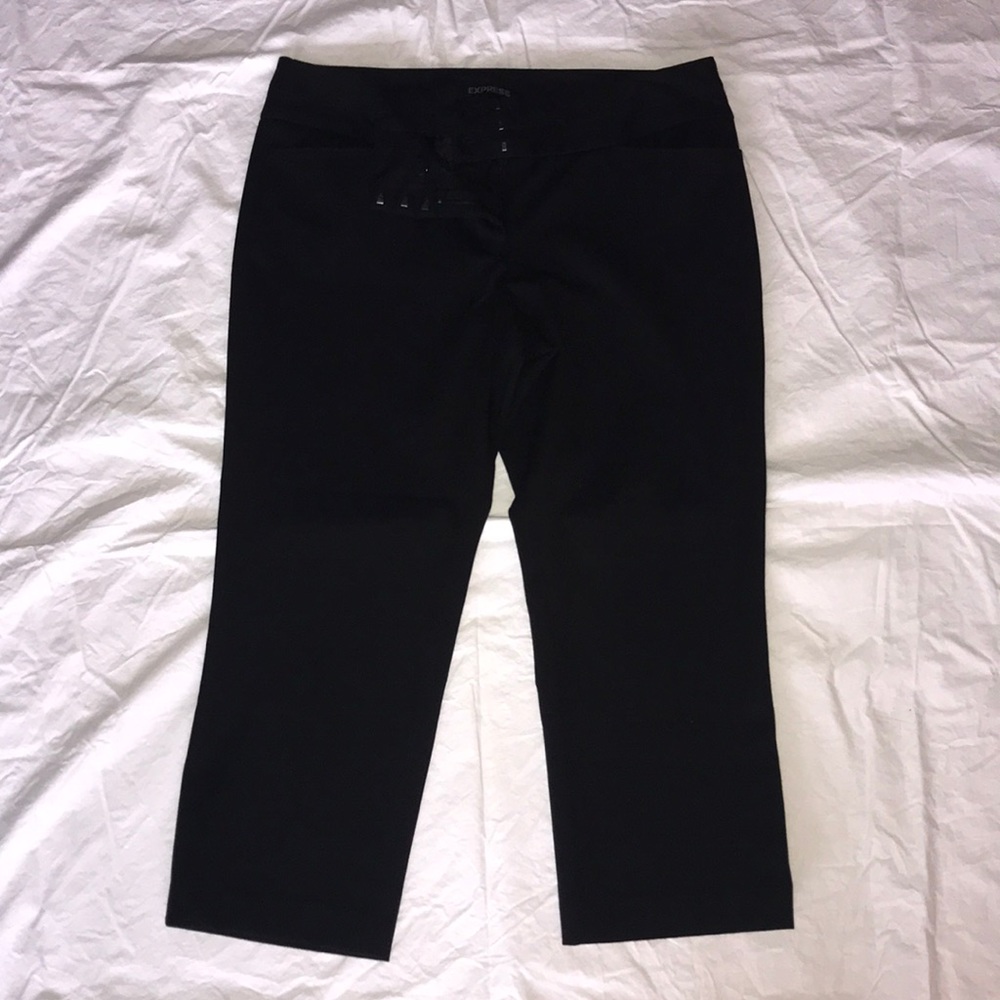 EXPRESS Editor Dress Pant. Cropped. Size 8.